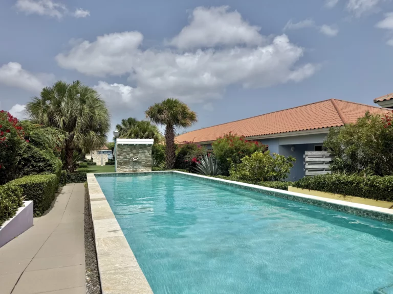 Zwembad bij Blije Rust 1 resort van Casa Uthando